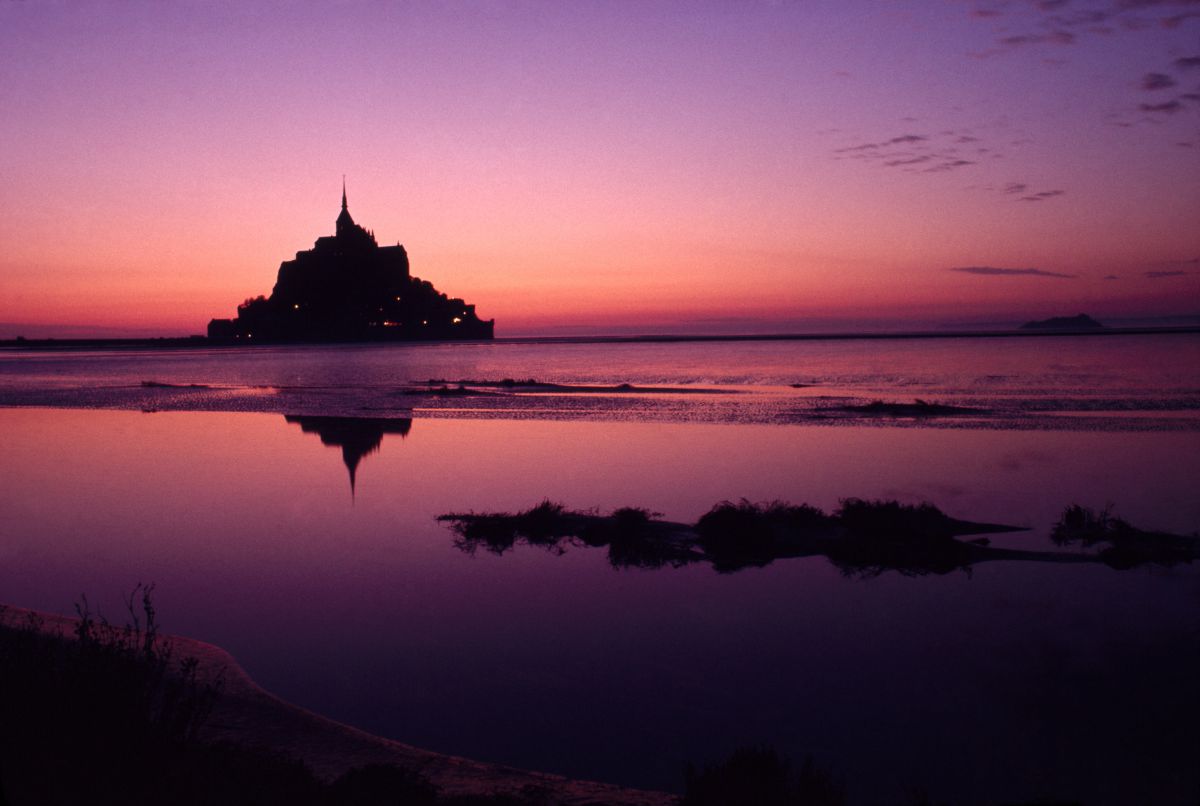 Mont Saint Michel, Frankrijk door George Mobley