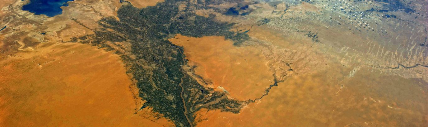 Luchtfoto van wat er over is van het Aralmeer